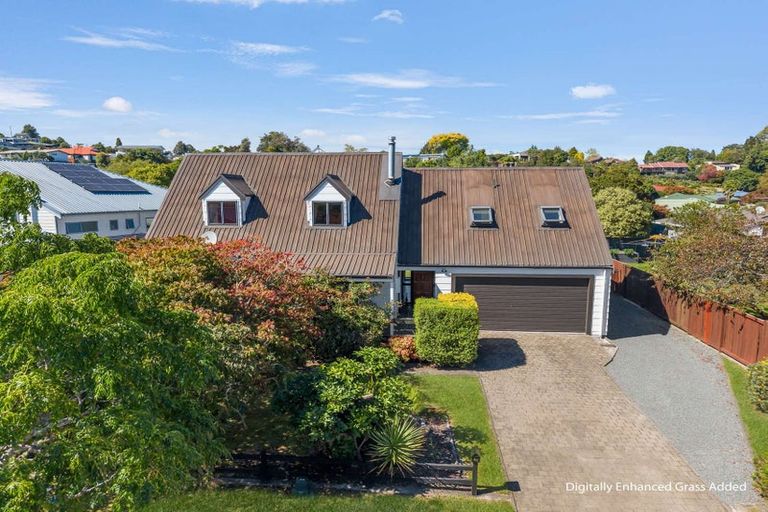 Photo of property in 26 Aquarius Drive, Kawaha Point, Rotorua, 3010
