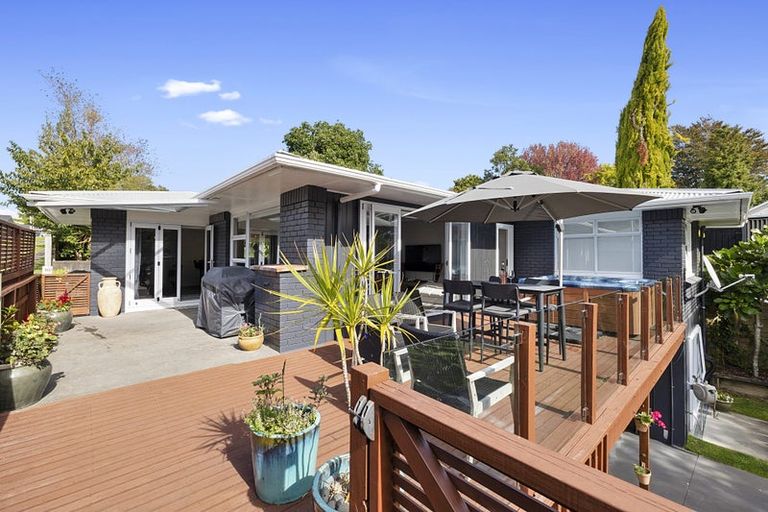 Photo of property in 54a Doralto Road, Frankleigh Park, New Plymouth, 4310