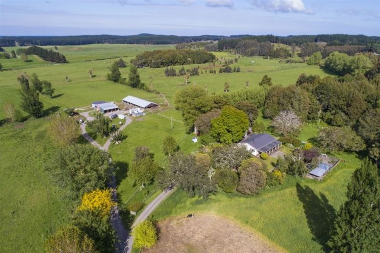 Photo of property in 18 Poplar Grove, Bulls, 4818