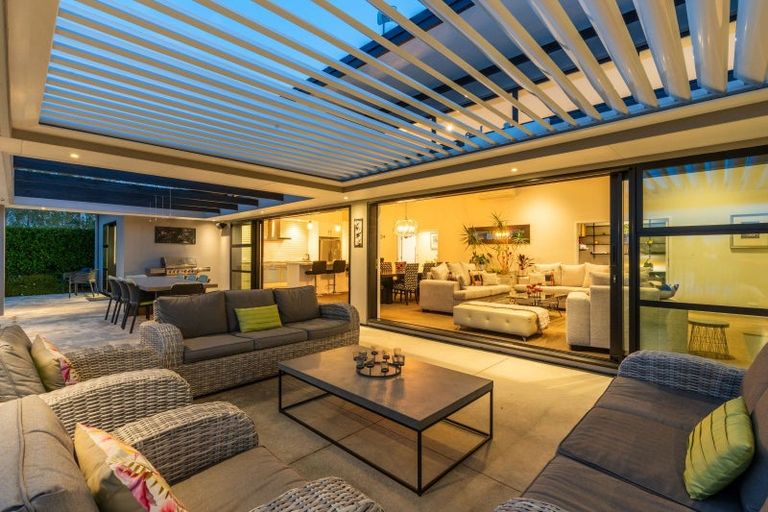 Photo of property in 9 Campbell Drive, Martinborough, 5711