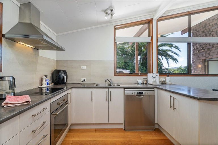 Photo of property in 81 Cook Drive, Whitianga, 3510