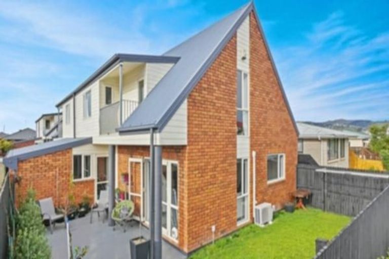 Photo of property in 76 Barbour Street, Waltham, Christchurch, 8011