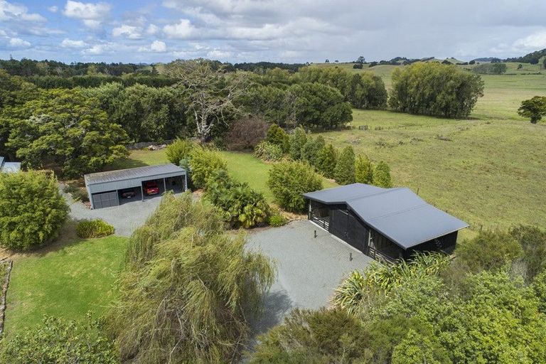 Photo of property in 239 Tangihua Road, Maungakaramea, Whangarei, 0178
