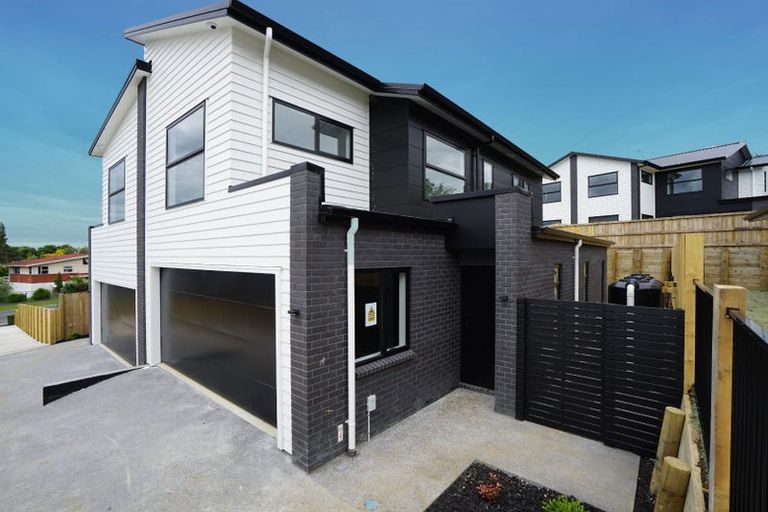 Photo of property in 2/44 Glenview Terrace, Glenview, Hamilton, 3206