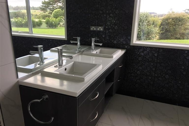 Photo of property in 255 Austin Road, Dairy Flat, Albany, 0794