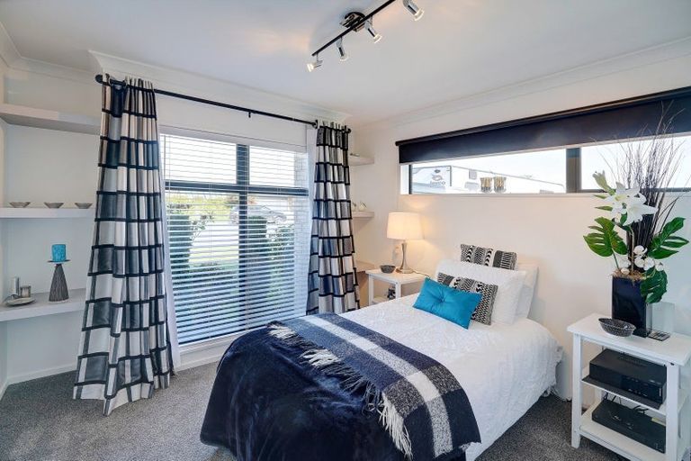 Photo of property in 6 Claremont Crescent, Amberley, 7410