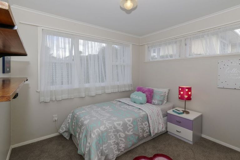 Photo of property in 19 Blease Street, New Lynn, Auckland, 0600