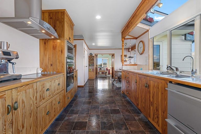 Photo of property in 630 Papamoa Beach Road, Papamoa Beach, Papamoa, 3118