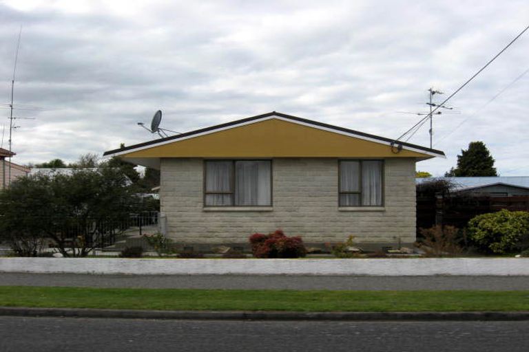 Photo of property in 28 Vivian Street, Solway, Masterton, 5810