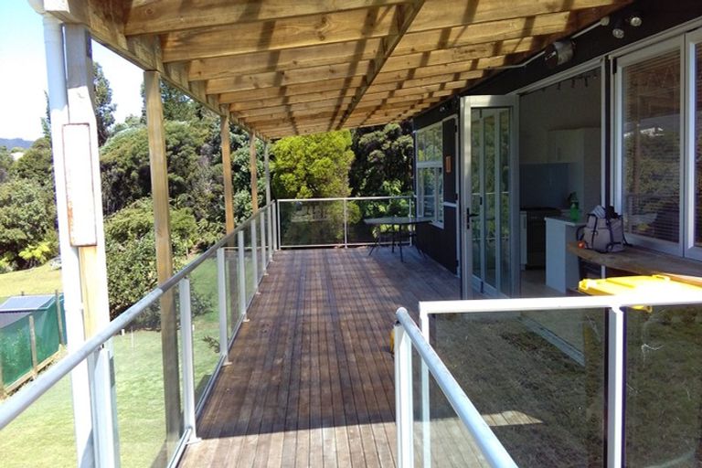Photo of property in 27 Cuvier Crescent, Kuaotunu West, Whitianga, 3592