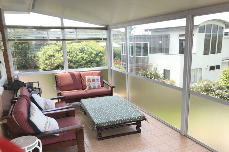 Photo of property in 19 Williamson Avenue, Belmont, Auckland, 0622