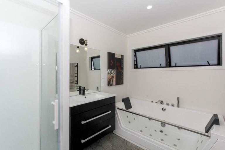 Photo of property in 23 Dreaver Drive, Waitara, 4320