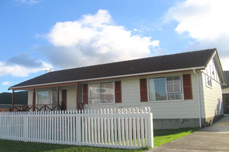 Photo of property in 182 Mitchell Street, Brooklyn, Wellington, 6021