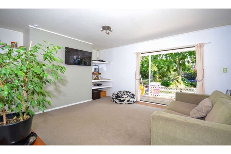 Photo of property in 43 Riverview Road, Kerikeri, 0230