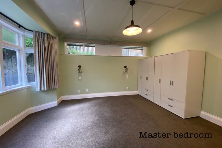 Photo of property in 21 Asquith Terrace, Brooklyn, Wellington, 6021