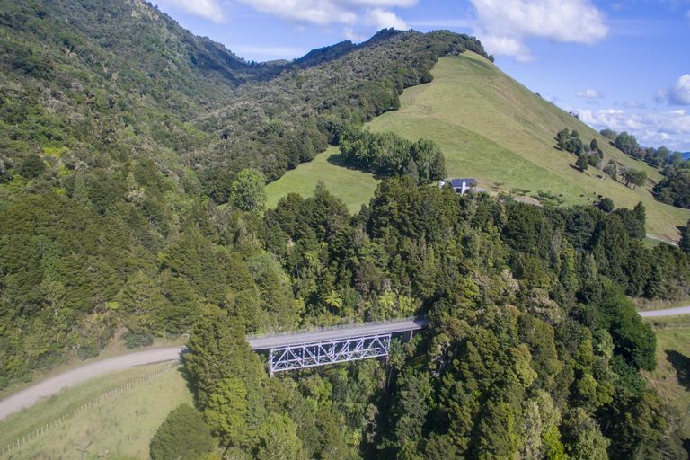 Photo of property in 346 Kirikopuni Road, Parakao, Whangarei, 0172