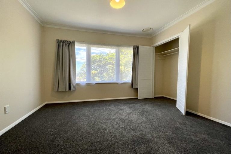 Photo of property in 69 Woodland Road, Johnsonville, Wellington, 6037