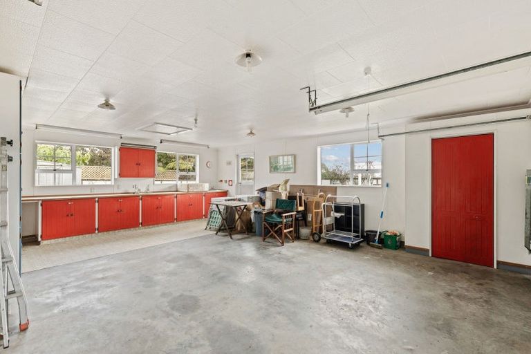 Photo of property in 9 Kapu Grove, Whalers Gate, New Plymouth, 4310