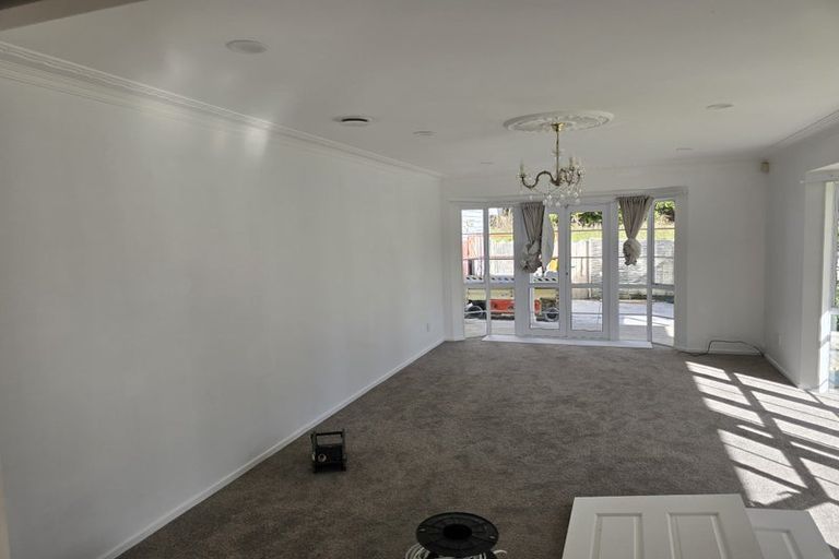 Photo of property in 10/199 Birdwood Road, Massey, Auckland, 0614