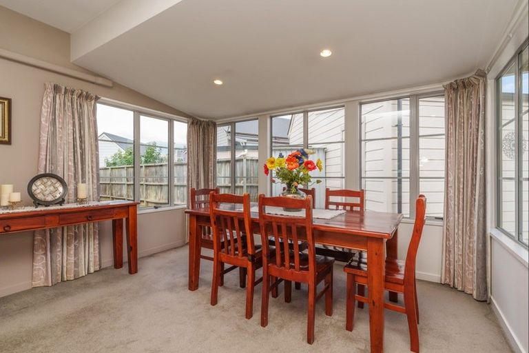 Photo of property in 12 Fletcher Way, Arrowtown, 9302