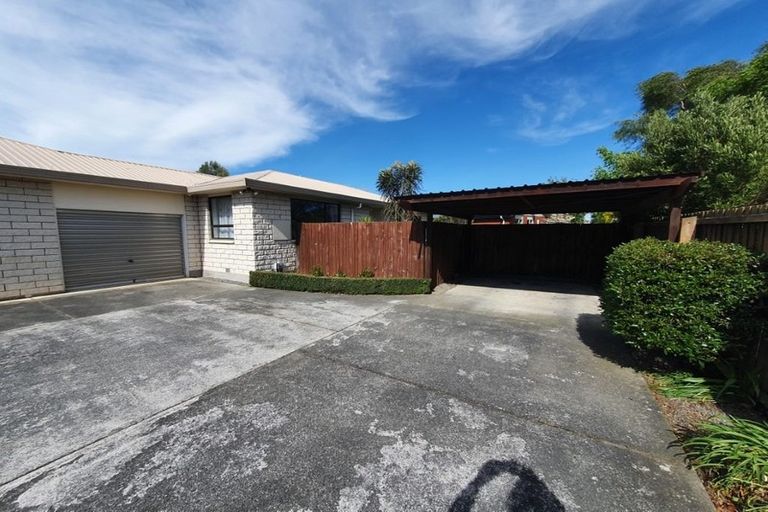 Photo of property in 2/27 Mortlake Street, Islington, Christchurch, 8042