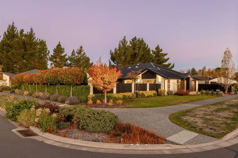 Photo of property in 53 Dunlops Crescent, Bottle Lake, Christchurch, 8083