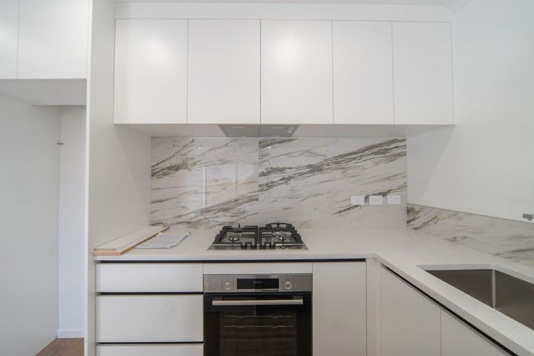 Photo of property in 2/4 Marama Street, Castor Bay, Auckland, 0620