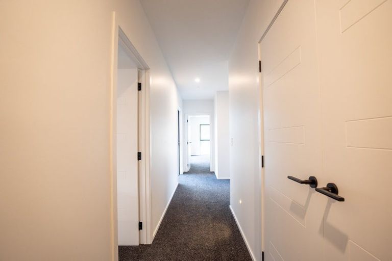 Photo of property in 44 Sardinia Grove, Fitzherbert, Palmerston North, 4410