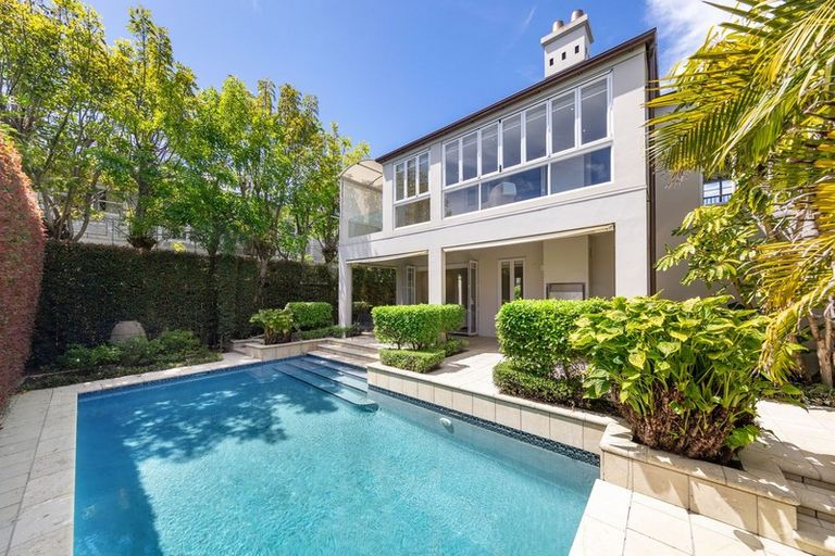 Photo of property in 26 Victoria Avenue, Remuera, Auckland, 1050