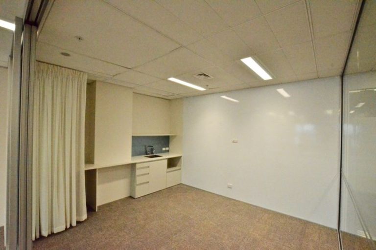 Photo of property in 41 Shortland Street, Wainoni, Christchurch, 8061