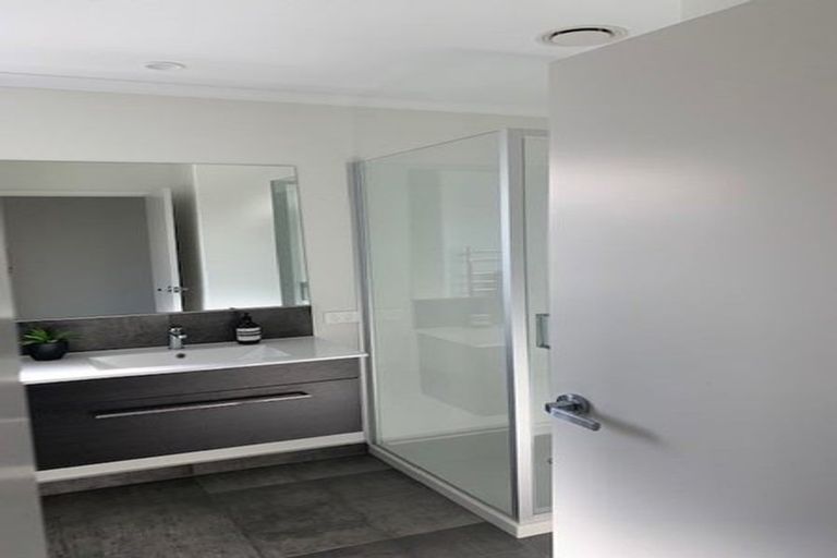 Photo of property in 51 Crown Street, Papamoa, 3118