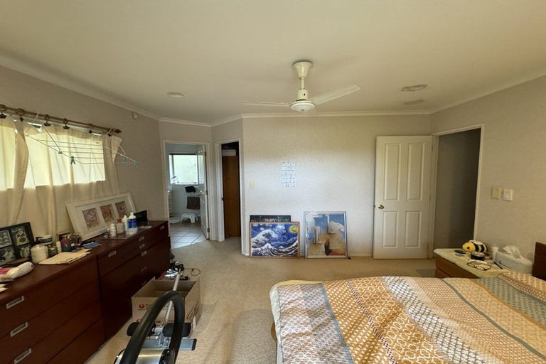 Photo of property in 6 Conacher Close, East Tamaki Heights, Auckland, 2016