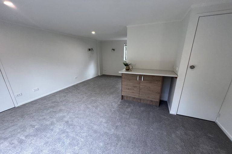 Photo of property in 19 Sartors Avenue, Northcross, Auckland, 0630