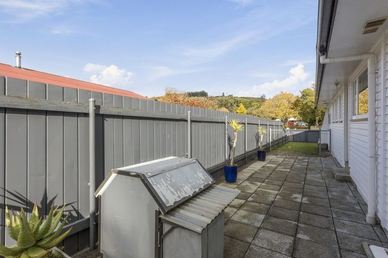 Photo of property in 11 Gemstone Drive, Birchville, Upper Hutt, 5018