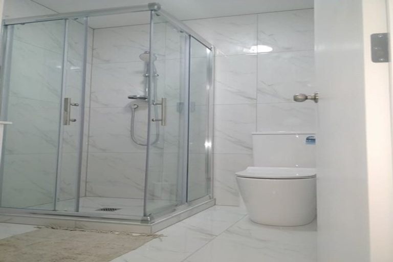 Photo of property in 91 Kamara Road, Glen Eden, Auckland, 0602