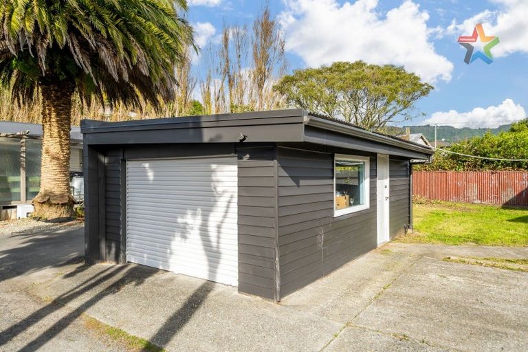 Photo of property in 177 Stokes Valley Road, Stokes Valley, Lower Hutt, 5019