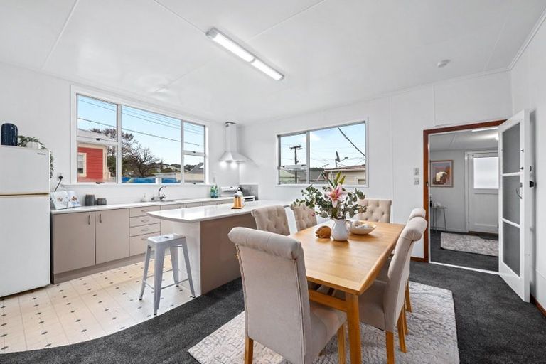 Photo of property in 96 Owen Street, Newtown, Wellington, 6021