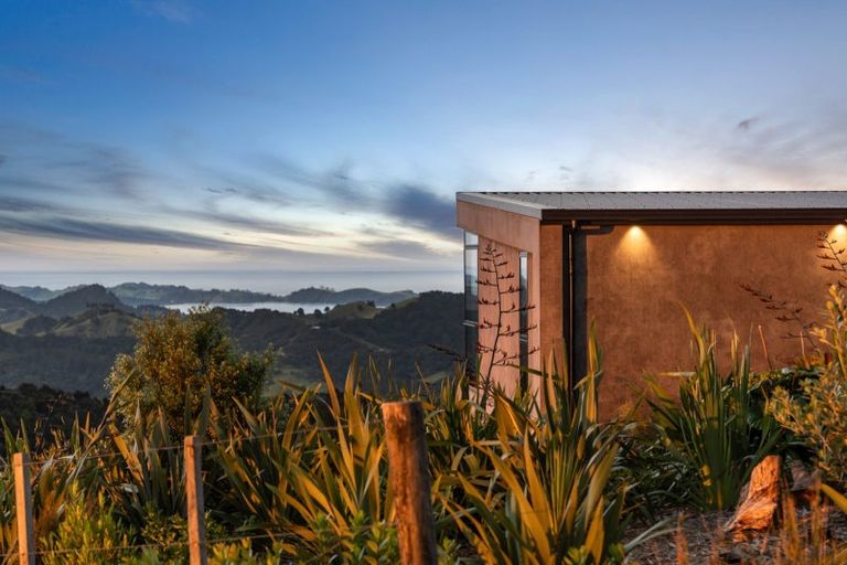 Photo of property in 49 Sandy Bay Farms Road, Matapouri, Whangarei, 0173