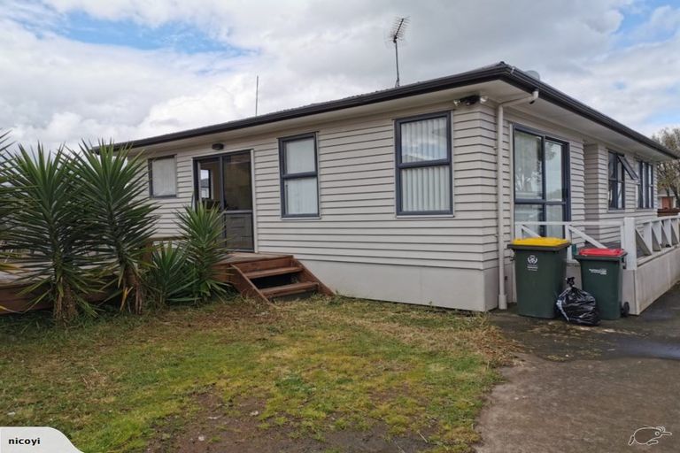 Photo of property in 13a Sunnyside Crescent, Papatoetoe, Auckland, 2025