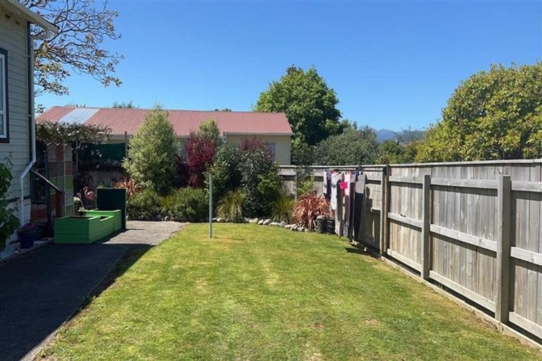 Photo of property in 160 Tiro Tiro Road, Levin, 5510