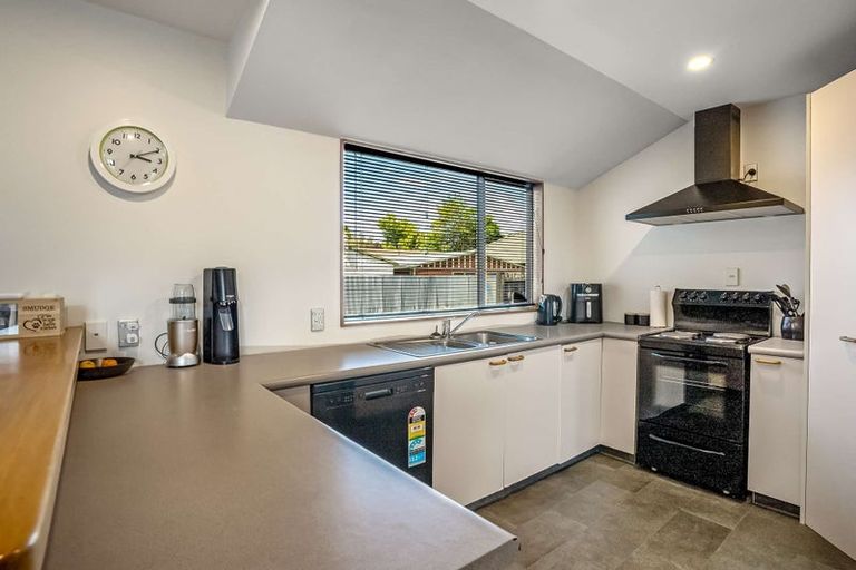 Photo of property in 1/36 Frankleigh Street, Somerfield, Christchurch, 8024