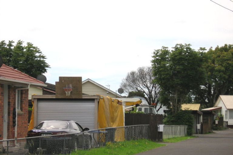 Photo of property in 9b Canal Road, Avondale, Auckland, 1026