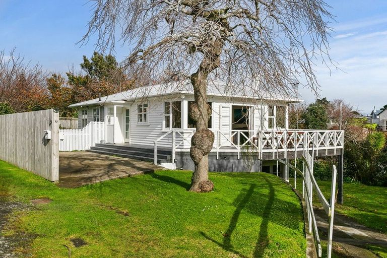 Photo of property in 77 Ngamotu Road, Spotswood, New Plymouth, 4310