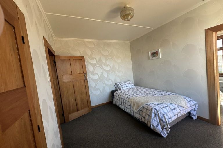 Photo of property in 2 Weraroa Road, Levin, 5510