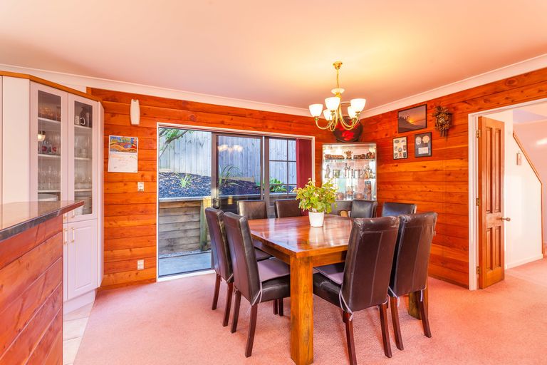 Photo of property in 36b Derwent Crescent, Titirangi, Auckland, 0604