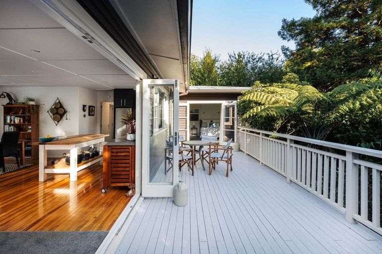 Photo of property in 7 Norfolk Road, Waipahihi, Taupo, 3330