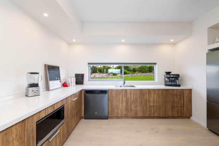 Photo of property in 15 Magnolia Tree Way, Kerikeri, 0294