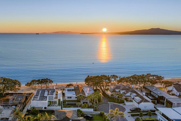 Photo of property in 28 Blomfield Spa, Takapuna, Auckland, 0622