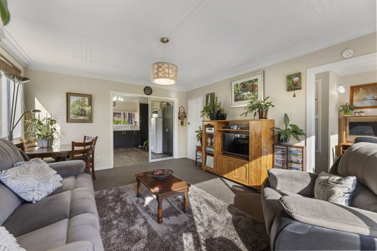 Photo of property in 487 Kaikorai Valley Road, Bradford, Dunedin, 9011