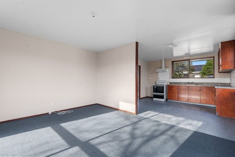 Photo of property in 1b Tamarisk Place, Parklands, Christchurch, 8083